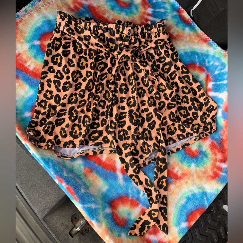Simply Southern Leopard print shorts